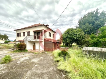 Moradia T5 para Venda em Geraz do Lima (Santa Maria, Santa Leocádia, Moreira), Deão