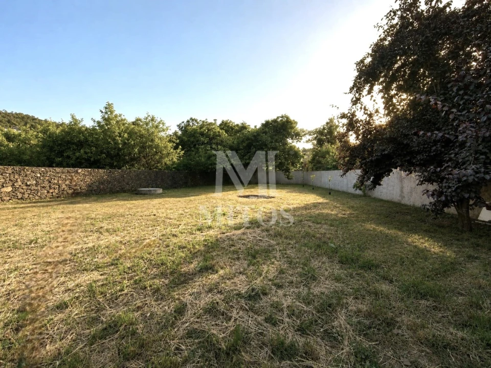 Terreno para Venda em Durrães e Tregosa Foto 1