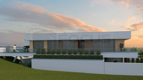 Moradia T3 para Venda em Eixo e Eirol