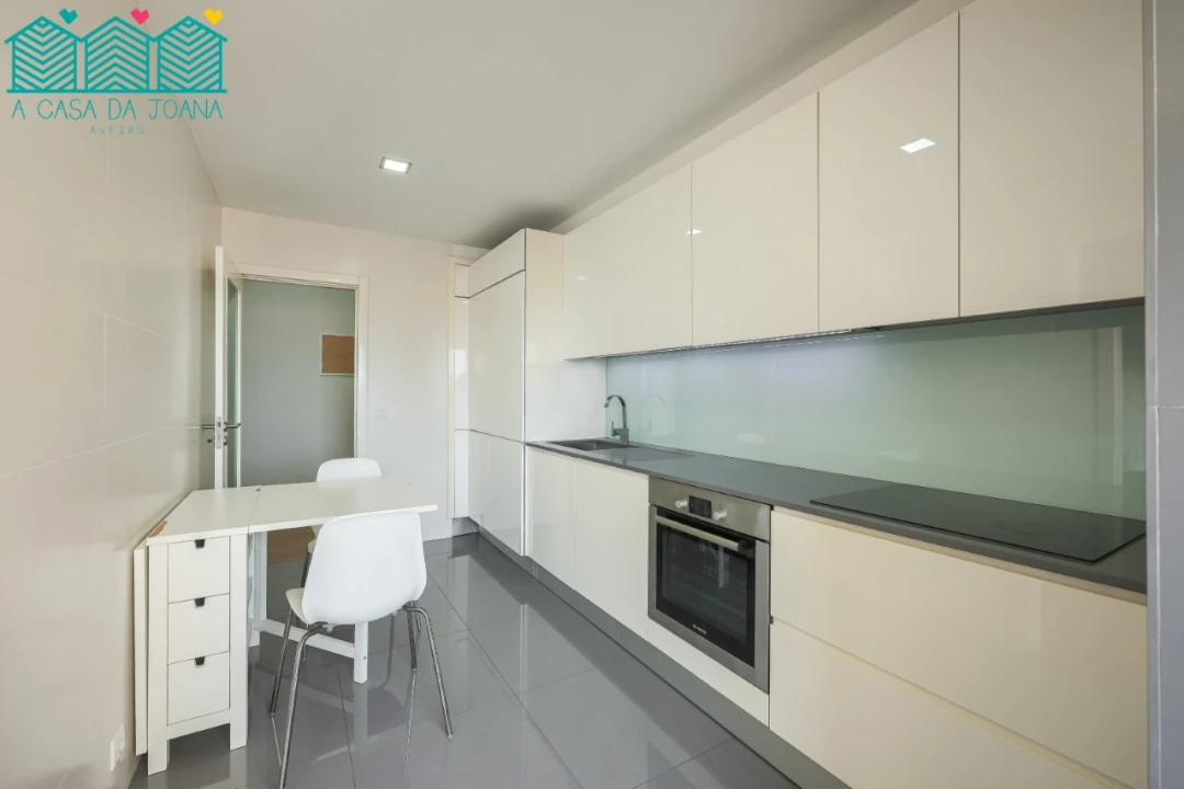Apartamento T2 para Venda em Aradas Foto 1