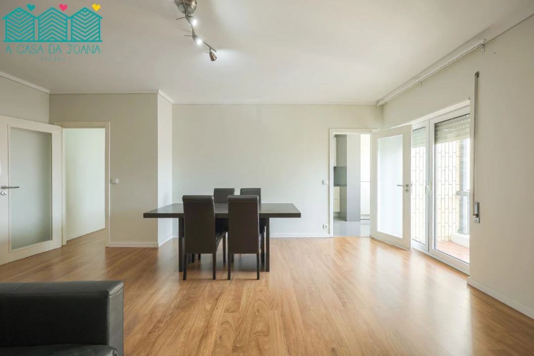 Apartamento T2 para Venda em Aradas Foto 8