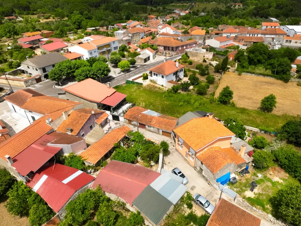 Armazém para Venda em Portunhos e Outil Foto 7