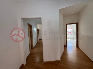 Apartamento T4 para Venda em Rio de Mouro