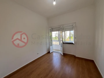 Apartamento T4 para Venda em Rio de Mouro