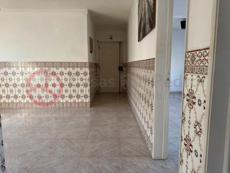 Apartamento T4 para Venda em Laranjeiro e Feijó Foto 5