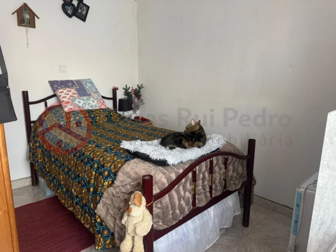 Apartamento T4 para Venda em Laranjeiro e Feijó Foto 2