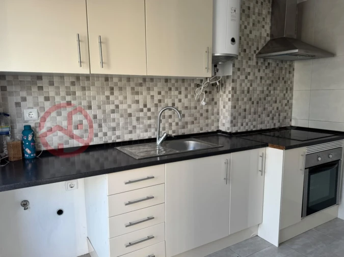 Apartamento T4 para Venda em Laranjeiro e Feijó Foto 2