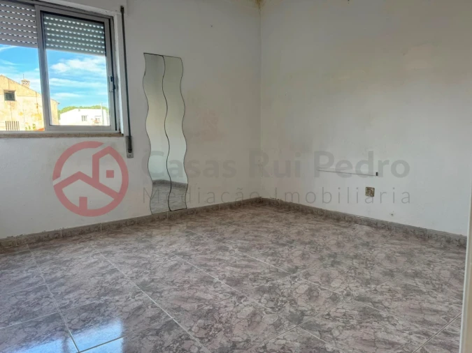 Apartamento T4 para Venda em Laranjeiro e Feijó Foto 12
