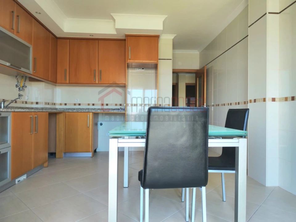 Apartamento T4 para Venda em Peniche Foto 4