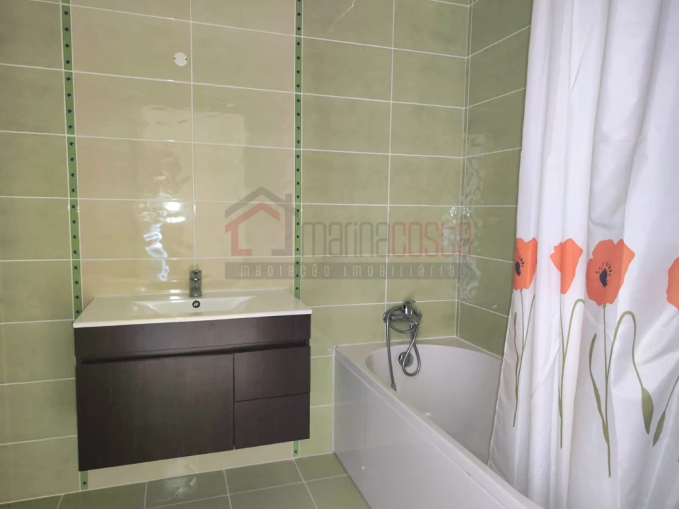 Apartamento T4 para Venda em Peniche Foto 8