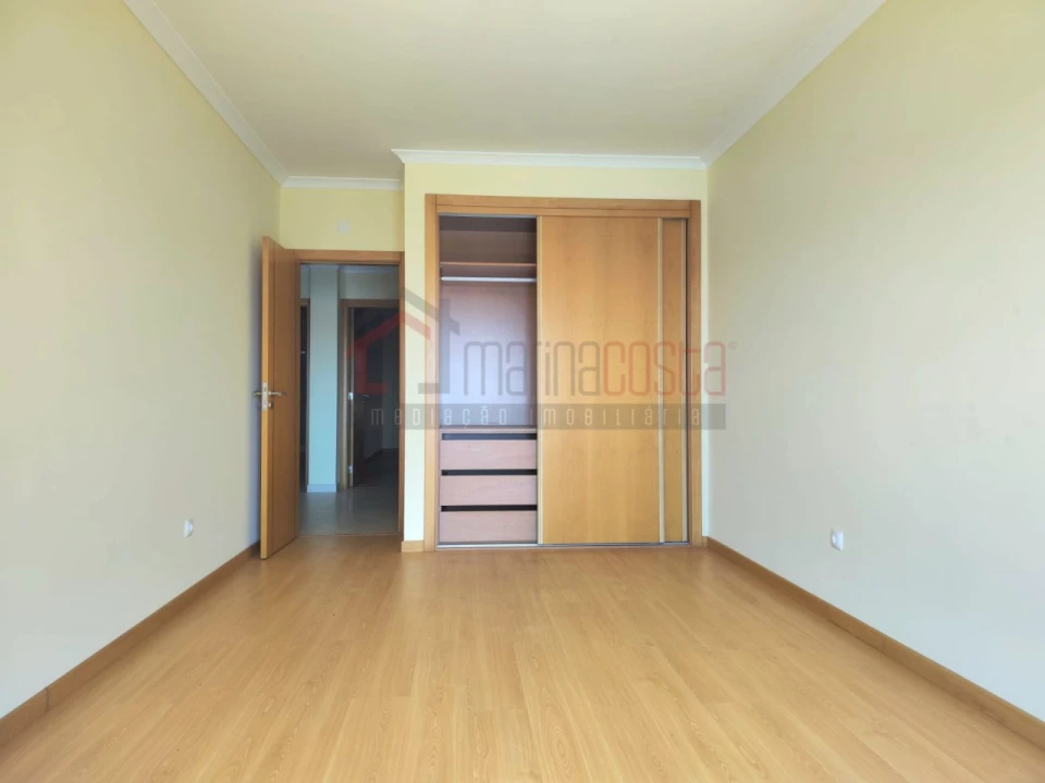 Apartamento T4 para Venda em Peniche Foto 9