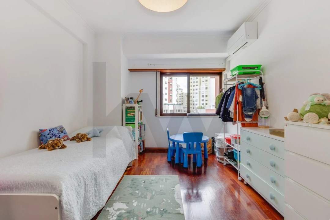 Apartamento T3 para Venda em Carnide Foto 20