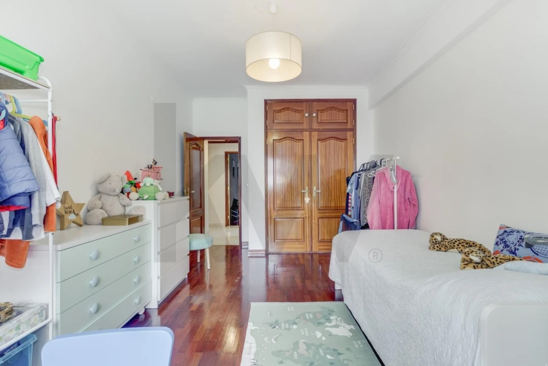 Apartamento T3 para Venda em Carnide Foto 21