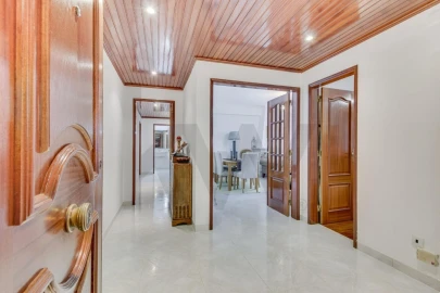 Apartamento T3 para Venda em Carnide