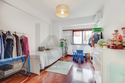 Apartamento T3 para Venda em Carnide