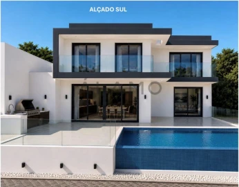 Moradia T4 para Venda em Luz de Tavira e Santo Estêvão