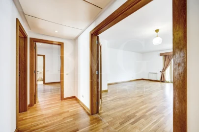 Apartamento T4 para Arrendamento em Parque das Nações