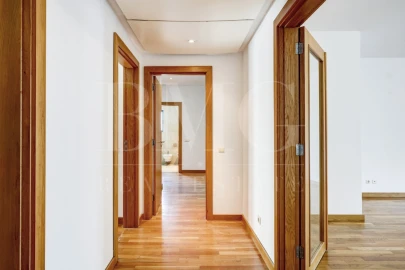 Apartamento T4 para Arrendamento em Parque das Nações