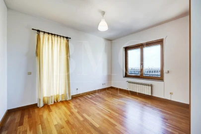 Apartamento T4 para Arrendamento em Parque das Nações