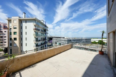 Apartamento T4 para Arrendamento em Parque das Nações