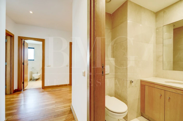 Apartamento T4 para Arrendamento em Parque das Nações Foto 14