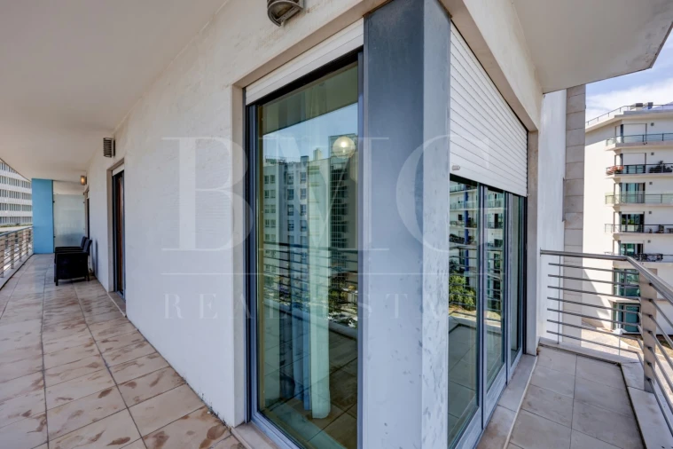 Apartamento T4 para Arrendamento em Parque das Nações Foto 18