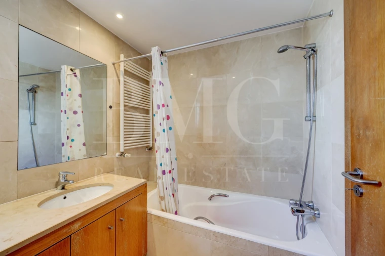 Apartamento T4 para Arrendamento em Parque das Nações Foto 25