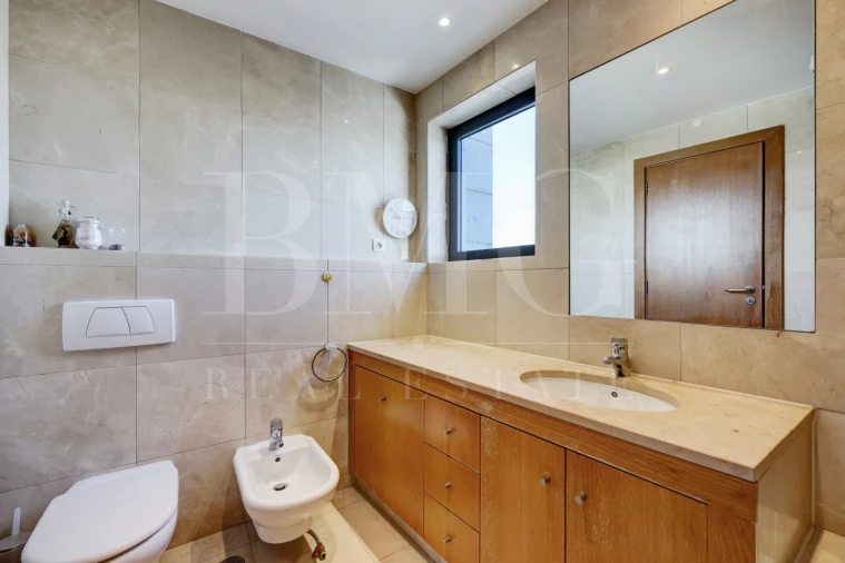 Apartamento T4 para Arrendamento em Parque das Nações Foto 26