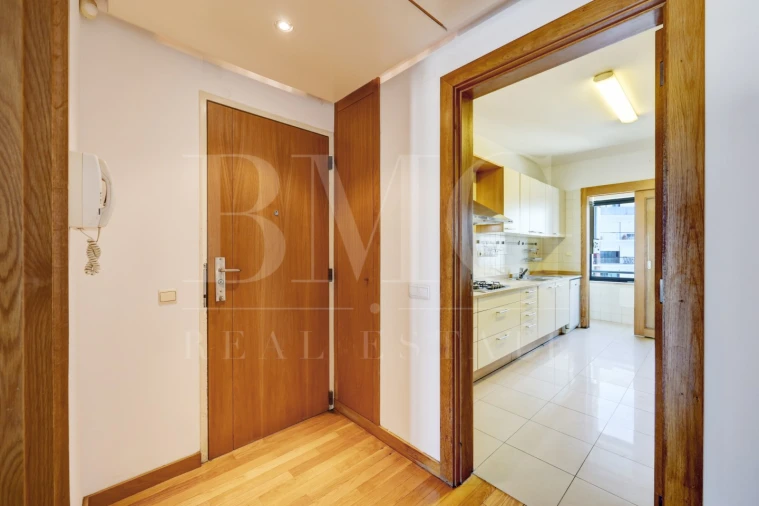 Apartamento T4 para Arrendamento em Parque das Nações Foto 38