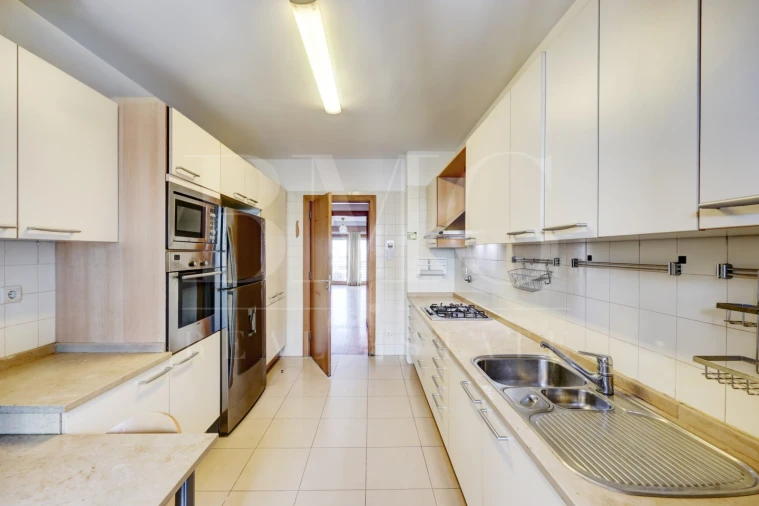 Apartamento T4 para Arrendamento em Parque das Nações Foto 41