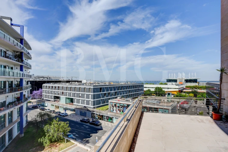 Apartamento T4 para Arrendamento em Parque das Nações Foto 48