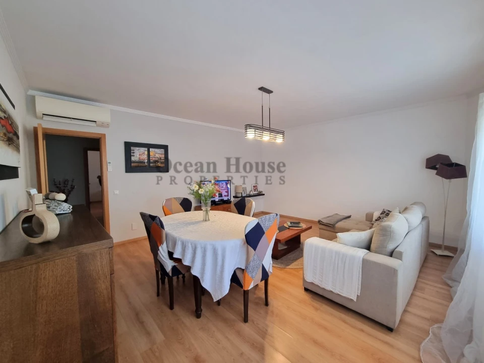 Apartamento T2 para Venda em Pechão Foto 4