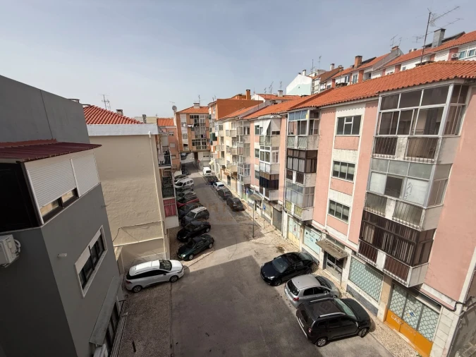 Apartamento T3 para Venda em Odivelas Foto 9