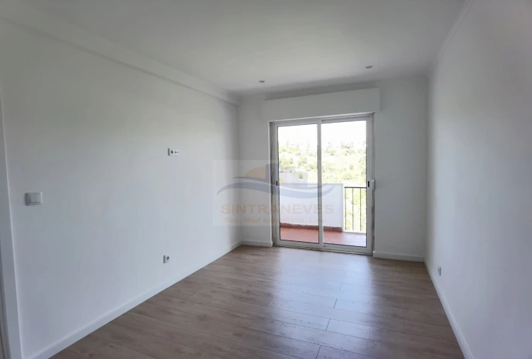 Apartamento T1 para Venda em Águas Livres Foto 5