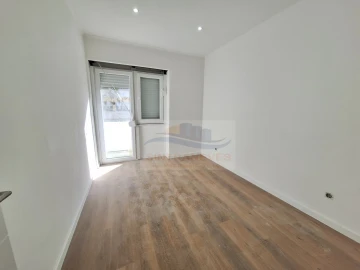 Apartamento T2 para Venda em Falagueira-Venda Nova