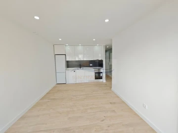Apartamento T2 para Venda em Odivelas