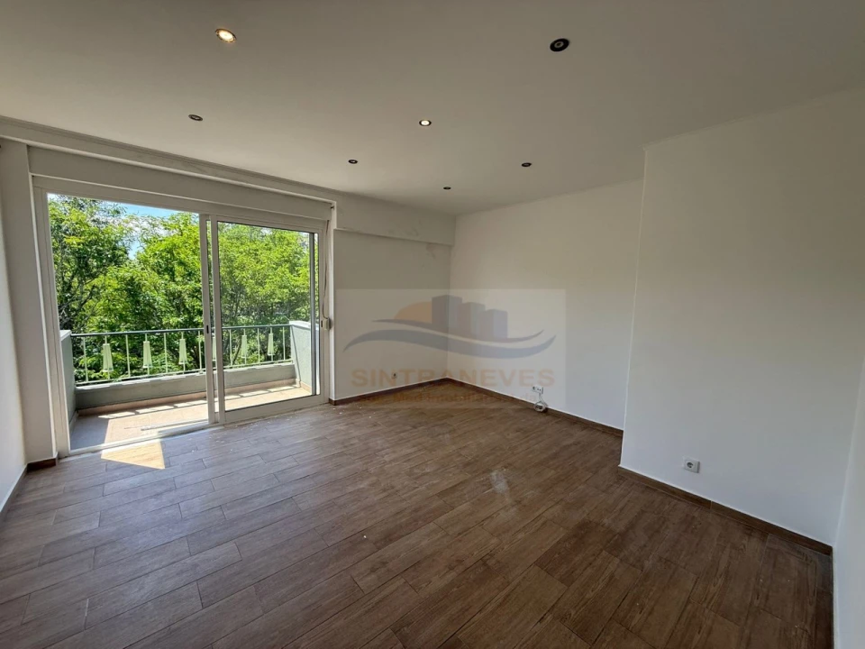 Apartamento T3 para Venda em Venteira Foto 6