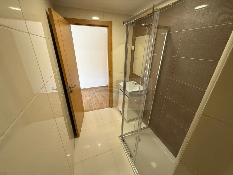 Apartamento T3 para Venda em Venteira Foto 11