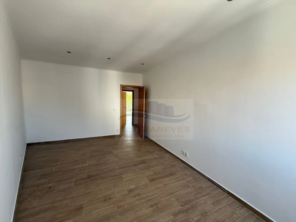 Apartamento T3 para Venda em Venteira Foto 19