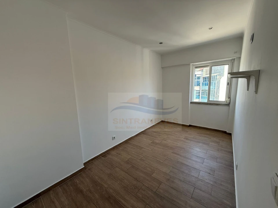 Apartamento T3 para Venda em Venteira Foto 28