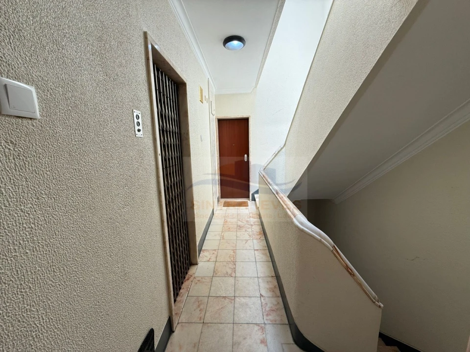 Apartamento T3 para Venda em Venteira Foto 35