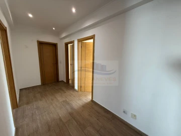 Apartamento T3 para Venda em Venteira