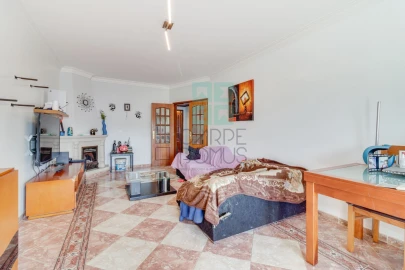 Apartamento T2 para Venda em Póvoa de Santa Iria e Forte da Casa