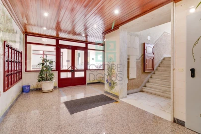 Apartamento T2 para Venda em Póvoa de Santa Iria e Forte da Casa
