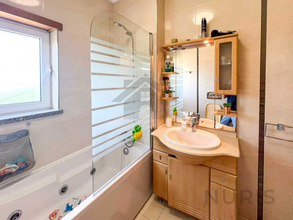 Apartamento T3 para Venda em Estômbar e Parchal Foto 15