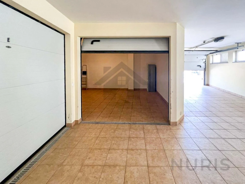 Apartamento T3 para Venda em Estômbar e Parchal Foto 29