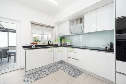 Moradia T4 para Venda em Leiria, Pousos, Barreira e Cortes