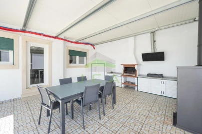 Moradia T4 para Venda em Leiria, Pousos, Barreira e Cortes