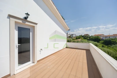 Moradia T4 para Venda em Leiria, Pousos, Barreira e Cortes