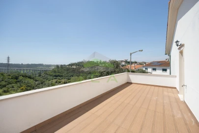 Moradia T4 para Venda em Leiria, Pousos, Barreira e Cortes